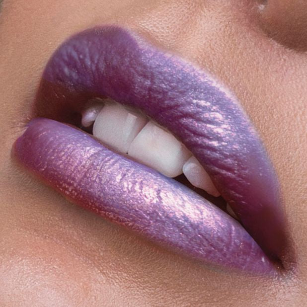 Lottie Holo Duochrome Lip Gloss for high-coverage, multi-dimensional pigments-iconic